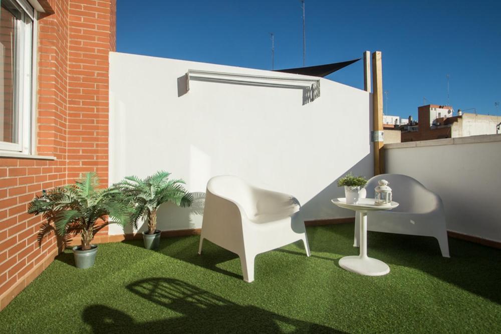 Flatsforyou Port Apartment Valencia Exterior photo